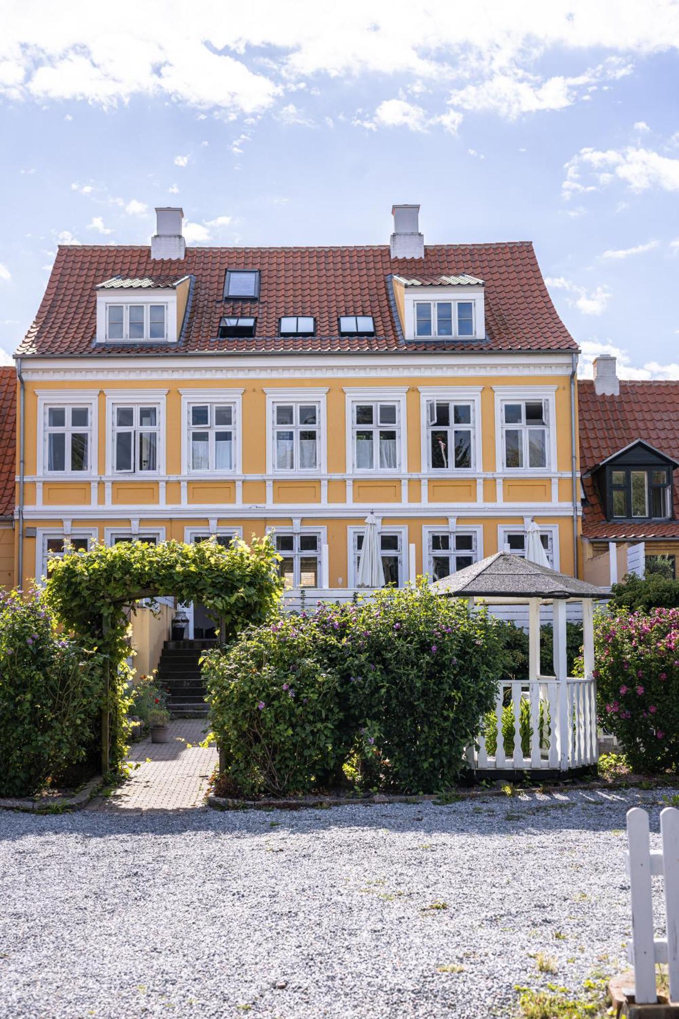 Arnfeldt Hotel Ærøskøbing Esterno foto