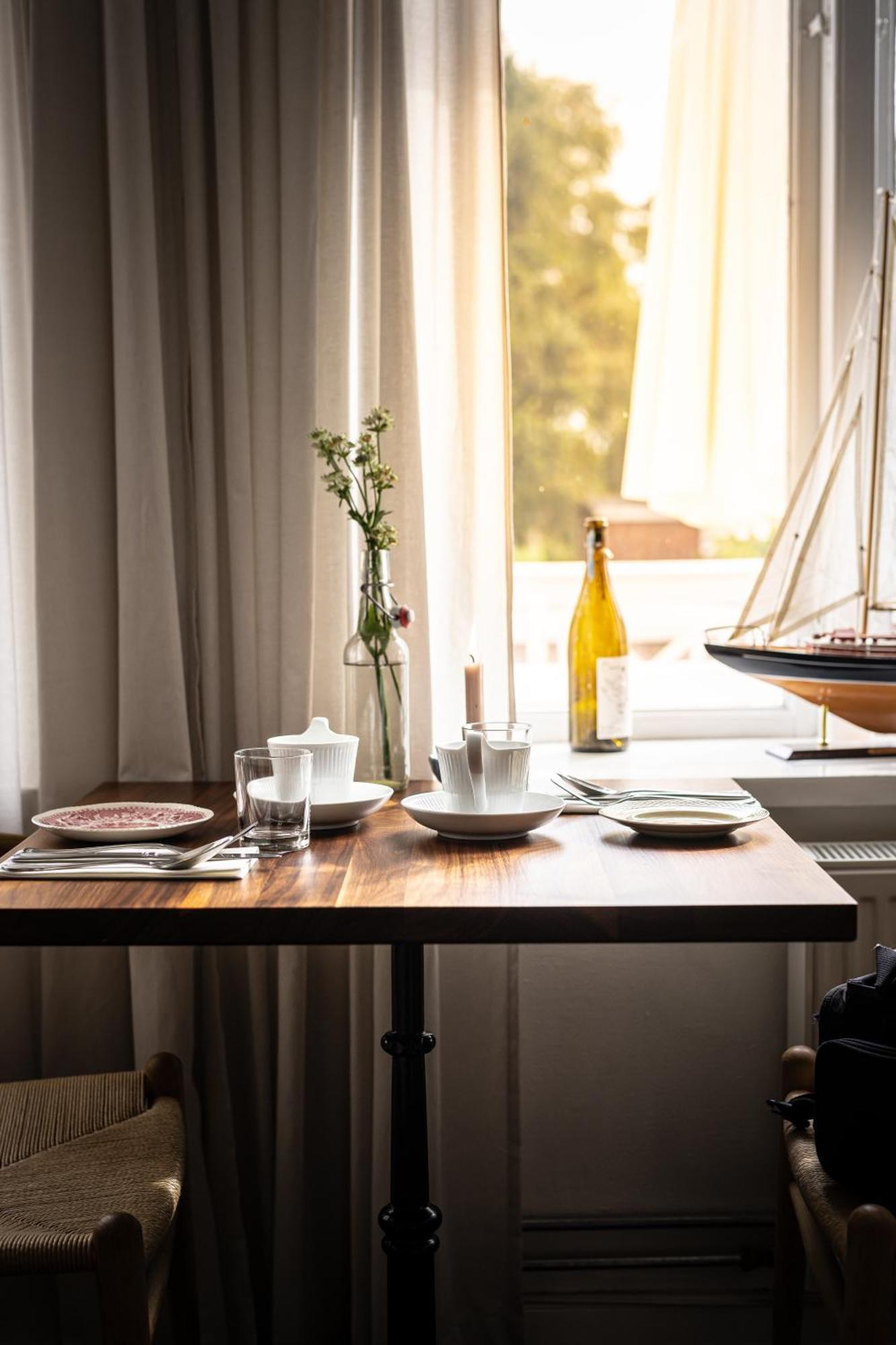Arnfeldt Hotel Ærøskøbing Esterno foto