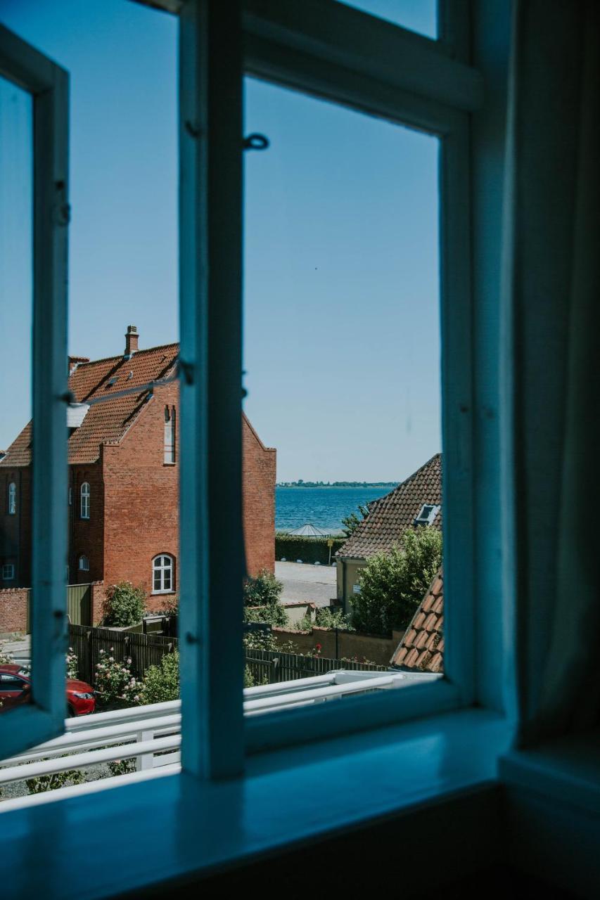 Arnfeldt Hotel Ærøskøbing Esterno foto